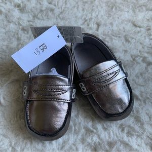 Banana Republic Baby NWT Loafer Shoes Pewter Silver Recycled 12-18 Months